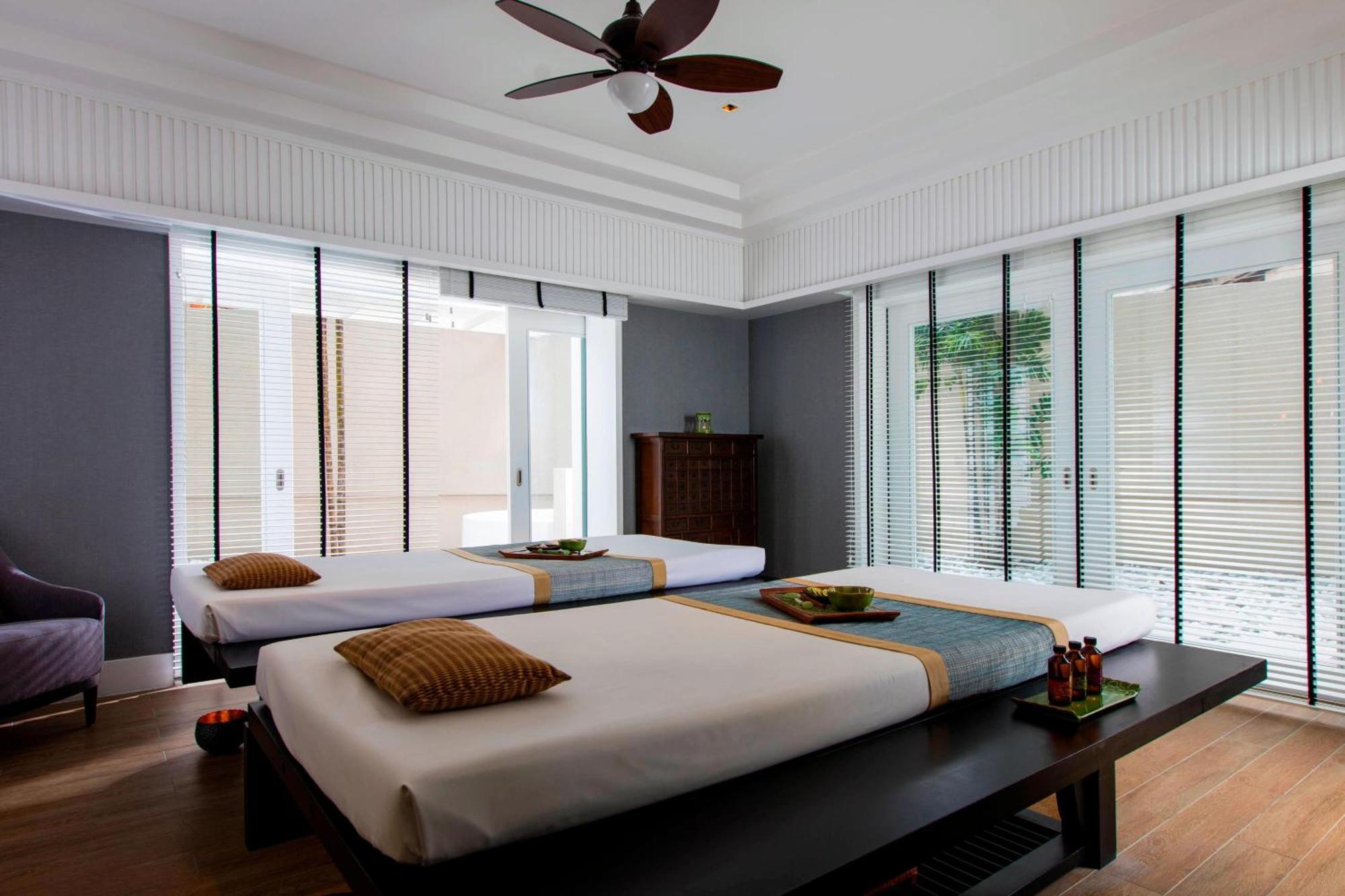 Hotel The Ritz-carlton, 5*