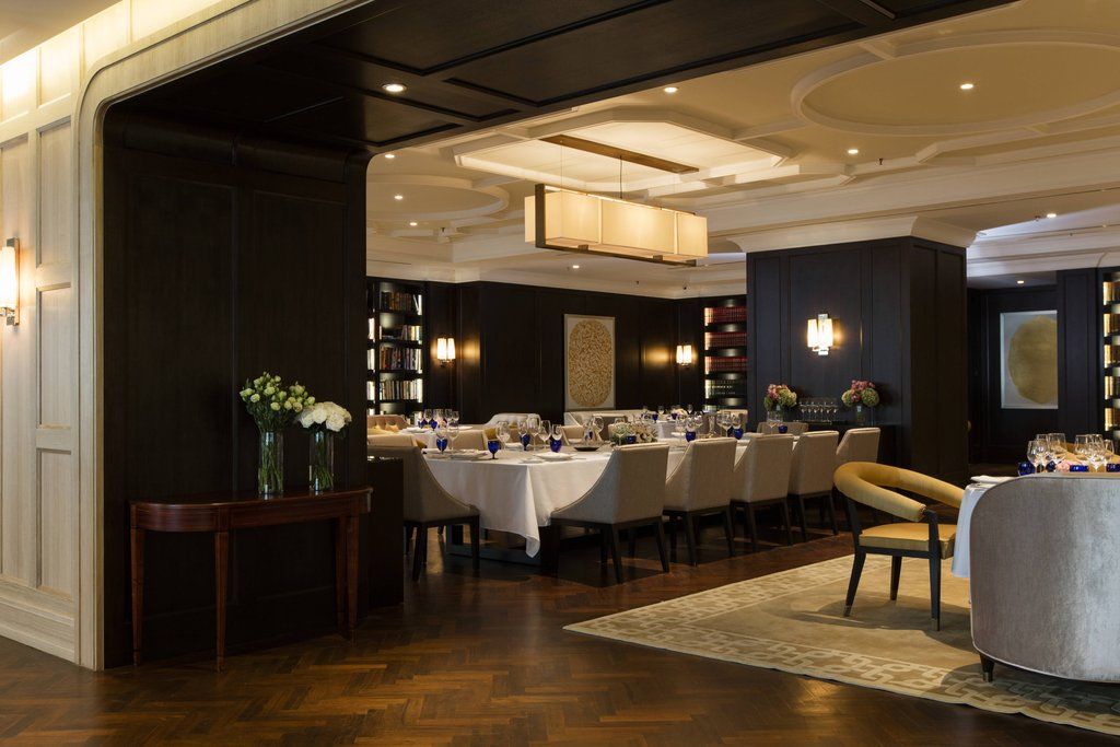 The Ritz-carlton,