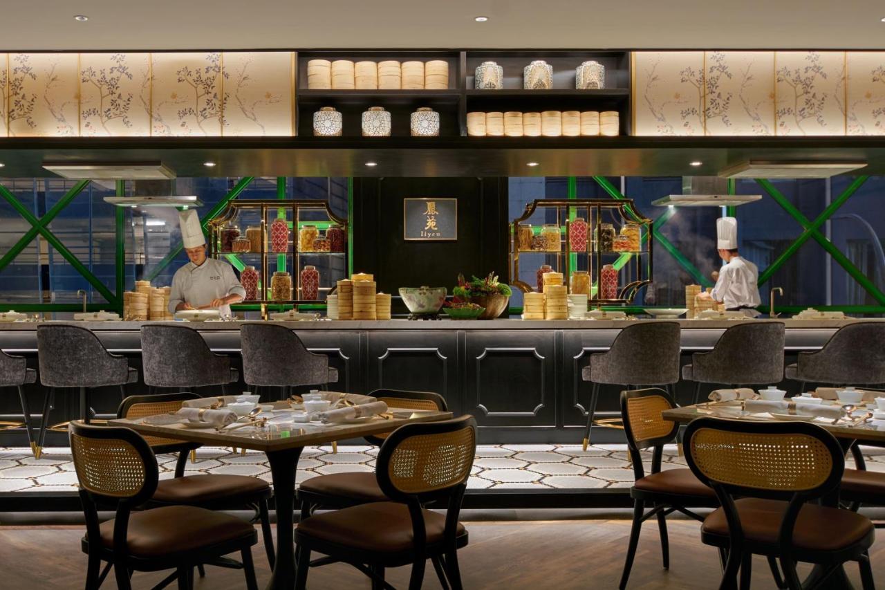 The Ritz-carlton, Hotel