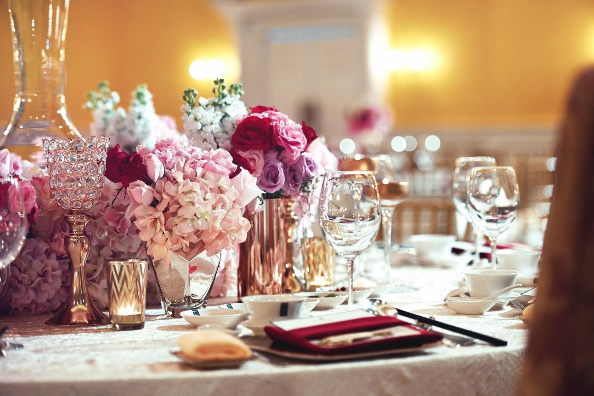 The Ritz-carlton,