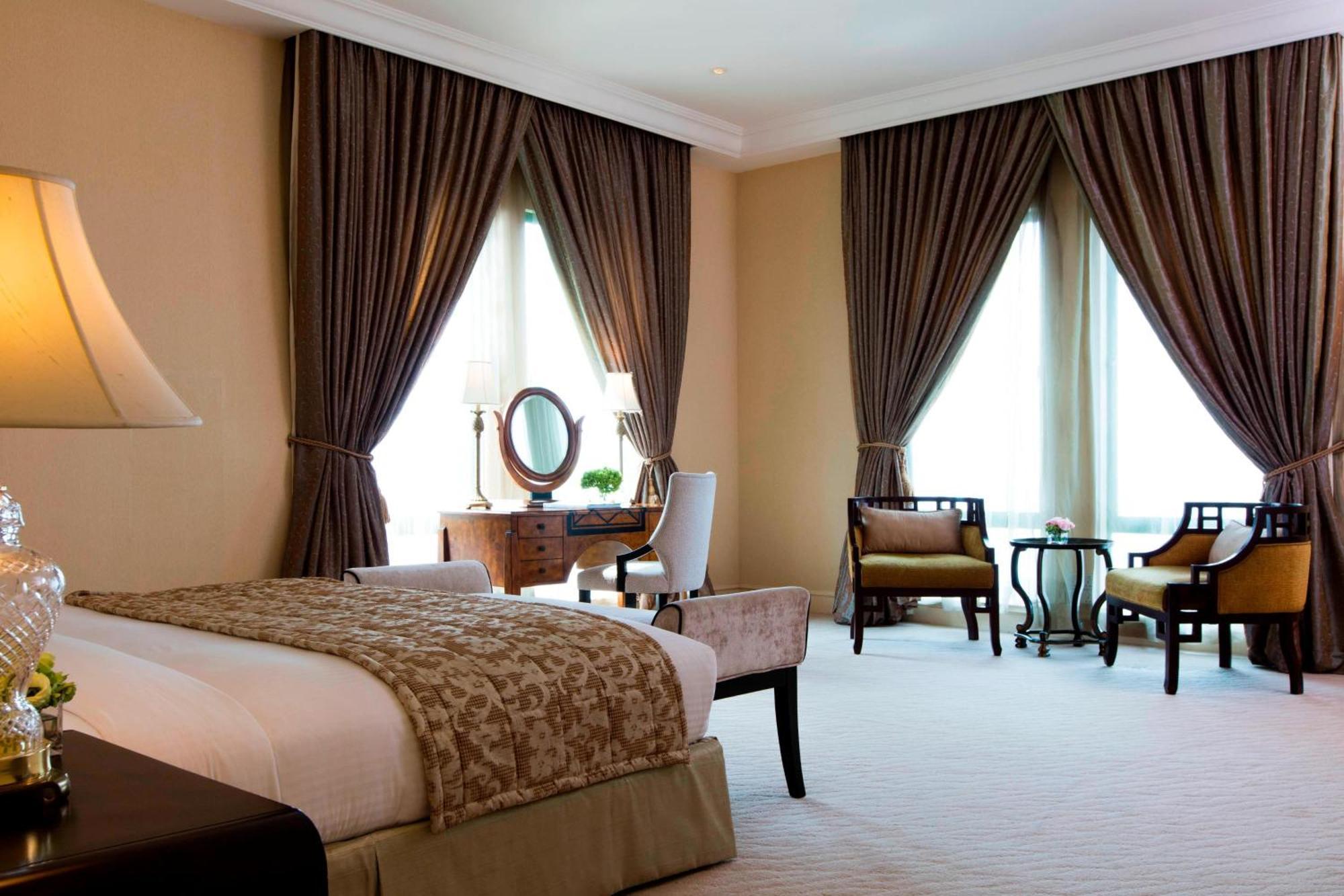 The Ritz-carlton, Hotel 5*