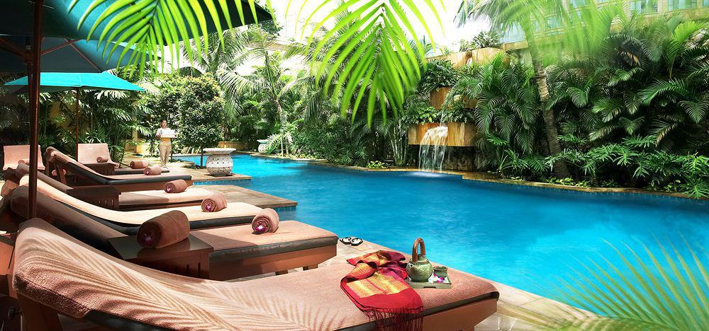 The Ritz-carlton, Hotel